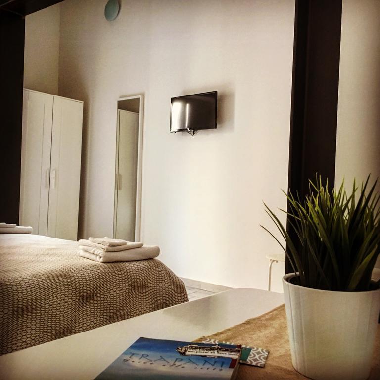 Torrearsa 17 Bed and Breakfast Trapani Buitenkant foto